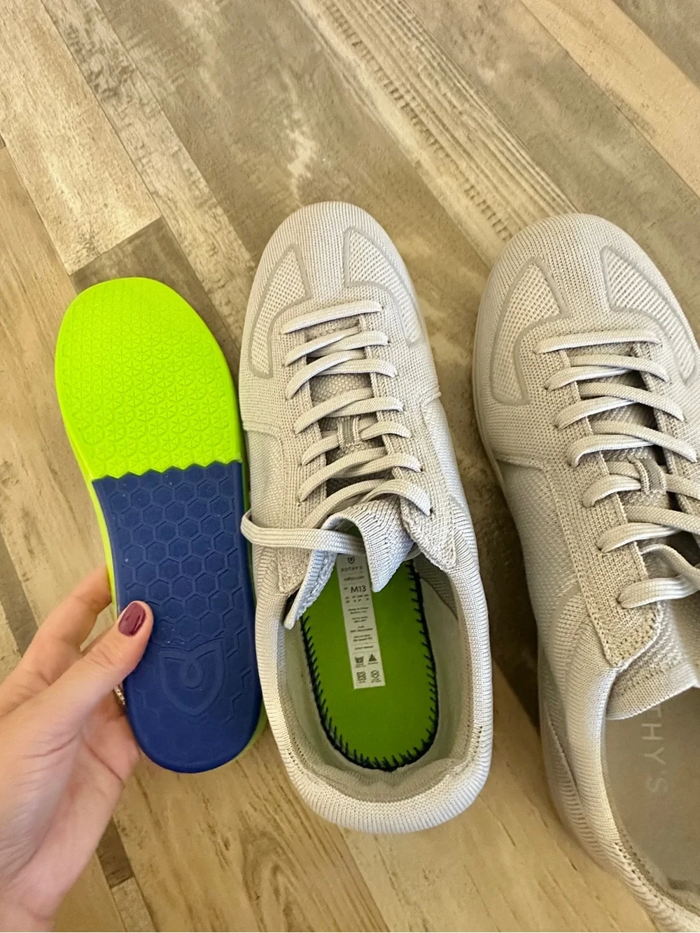 Rothys rs01 sneaker